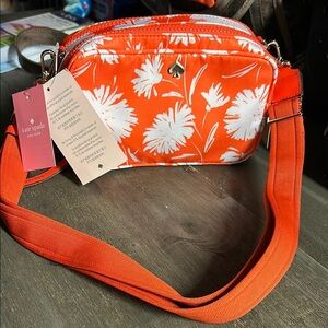 Kate Spade small camera bag in jae blossom‎